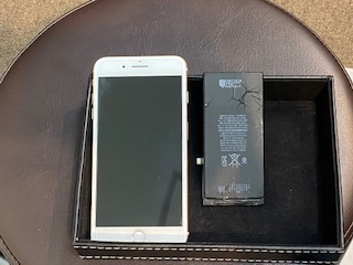 iPhone８Pバッテリー交換修理・姉妹店修理速報