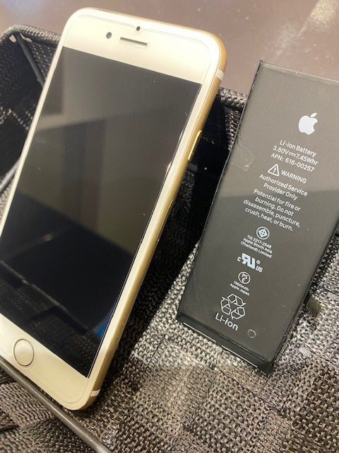 iPhone７のバッテリー交換【和泉市からお越しのお客様】