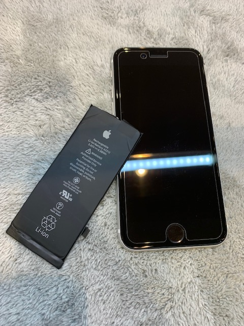 iPhoneSE２０２０バッテリー交換【岸和田市よりお越しのお客様】